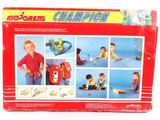 Lot 251 - MAJORETTE (FRANCE) (2)