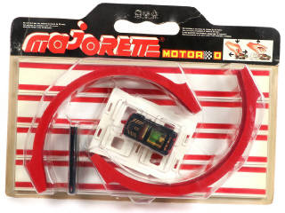 Lot 260 - MAJORETTE (FRANCE) (3)