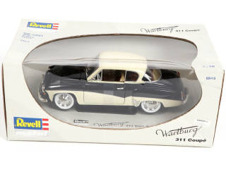 Lot 32 - REVELL (ALLEMAGNE) (4)