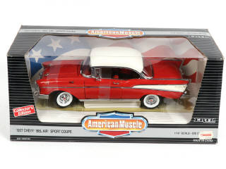 Lot 25 - ERTL (USA) (4)