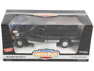 Lot 26 - ERTL (USA) (4)