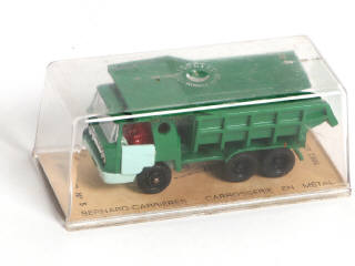 Lot 246 - MAJORETTE (FRANCE) (1)