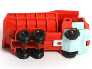 Lot 245 - MAJORETTE (FRANCE) (1)