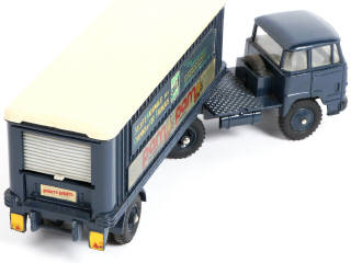 Lot 348 - DINKY TOYS (FRANCE) (1)