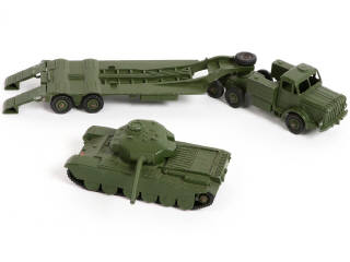 Lot 326 - DINKY TOYS (GB) (1)