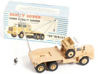 Lot 353 - DINKY TOYS (FRANCE) (1)