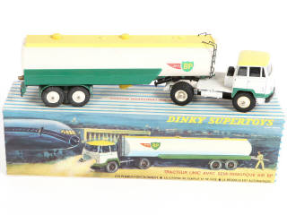 Lot 352 - DINKY TOYS (FRANCE) (1)