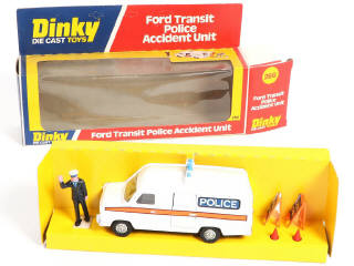 Lot 315 - DINKY TOYS (GB) (1)