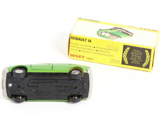 Lot 355 - DINKY TOYS (FRANCE) (2)