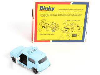 Lot 328 - DINKY TOYS (GB) (2)