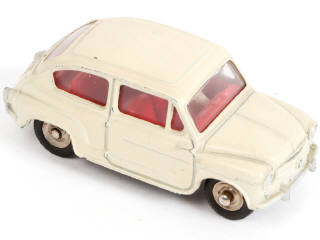 Lot 344 - DINKY TOYS (FRANCE) (1)