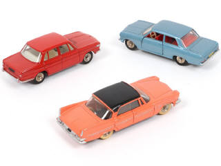 Lot 289 - DINKY TOYS (FRANCE) (3)