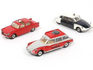 Lot 301 - DINKY TOYS (FRANCE) (3)
