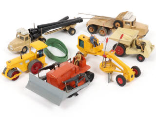 Lot 305 - DINKY TOYS (FRANCE) (6)