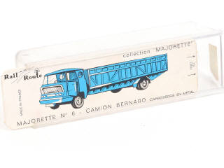 Lot 155 - MAJORETTE (FRANCE) (1)