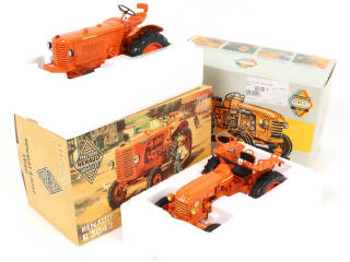 Lot 26 - UNIVERSAL HOBBIES (CHINE) (2)