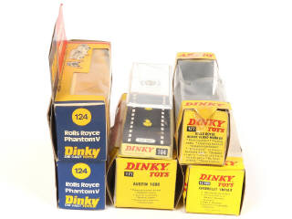 Lot 246 - DINKY TOYS (GB) (6)