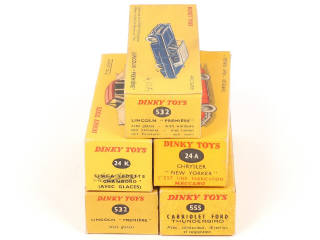 Lot 262 - DINKY TOYS (FRANCE) (5)