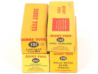 Lot 223 - DINKY TOYS (GB) (4)