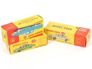 Lot 225 - DINKY TOYS (GB) (3)