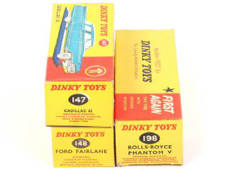 Lot 225 - DINKY TOYS (GB) (3)