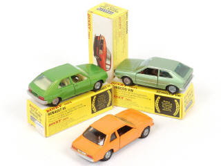Lot 298 - DINKY TOYS (FRANCE) (3)