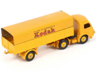 Lot 278 - DINKY TOYS (FRANCE) (1)