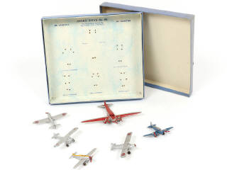 Lot 217 - DINKY TOYS (GB) (7)