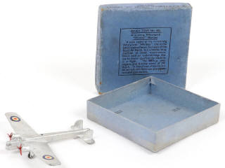 Lot 304 - DINKY TOYS (GB) (1)