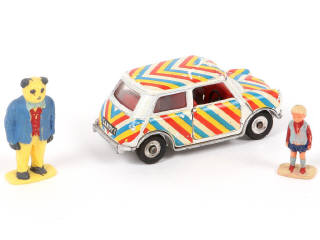 Lot 314 - DINKY TOYS (GB) (3)