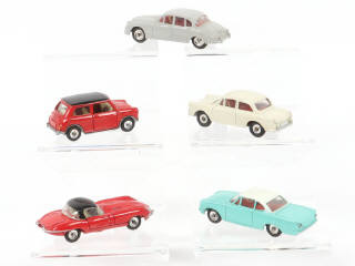 Lot 319 - DINKY TOYS (GB) (5)