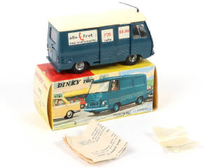 Lot 274 - DINKY TOYS (FRANCE) (1)