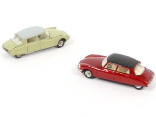 Lot 281 - DINKY TOYS (FRANCE) (2)