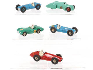 Lot 290 - DINKY TOYS (FRANCE) (5)