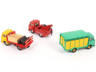 Lot 288 - DINKY TOYS (FRANCE) (3)