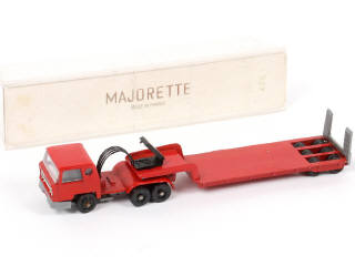 Lot 196 - MAJORETTE (FRANCE) (1)