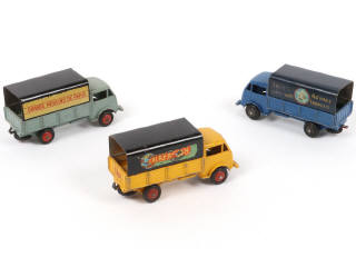 Lot 289 - DINKY TOYS (FRANCE) (3)
