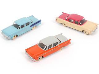 Lot 262 - DINKY TOYS (GB) (3)
