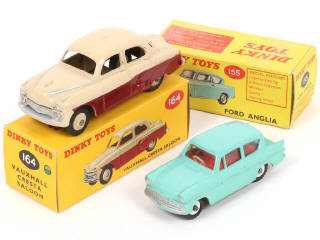 Lot 253 - DINKY TOYS (GB) (2)