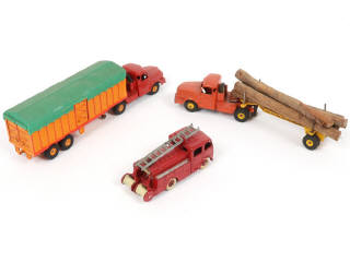 Lot 308 - DINKY TOYS (FRANCE) (3)