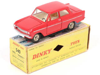 Lot 301 - DINKY TOYS (FRANCE) (1)