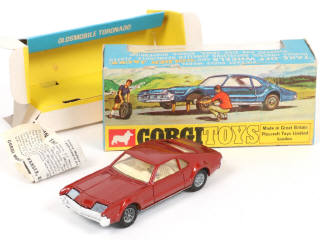 Lot 138 - CORGI TOYS (GB) (1)
