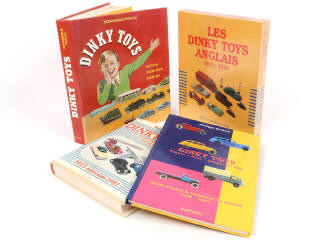 Lot 1 - DIVERS (4)