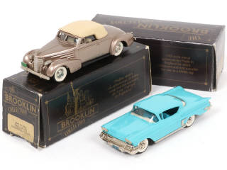 Lot 135 - BROOKLIN MODELS (GB) (2)