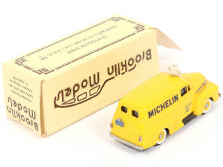 Lot 132 - BROOKLIN MODELS (GB) (1)