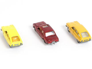 Lot 241 - MAJORETTE (FRANCE) (3)