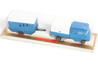 Lot 246 - MAJORETTE (FRANCE) (3)
