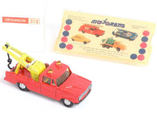 Lot 238 - MAJORETTE (FRANCE) (3)