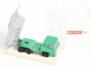 Lot 251 - MAJORETTE (FRANCE) (3)