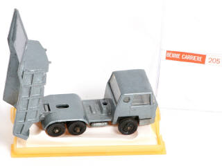 Lot 251 - MAJORETTE (FRANCE) (3)